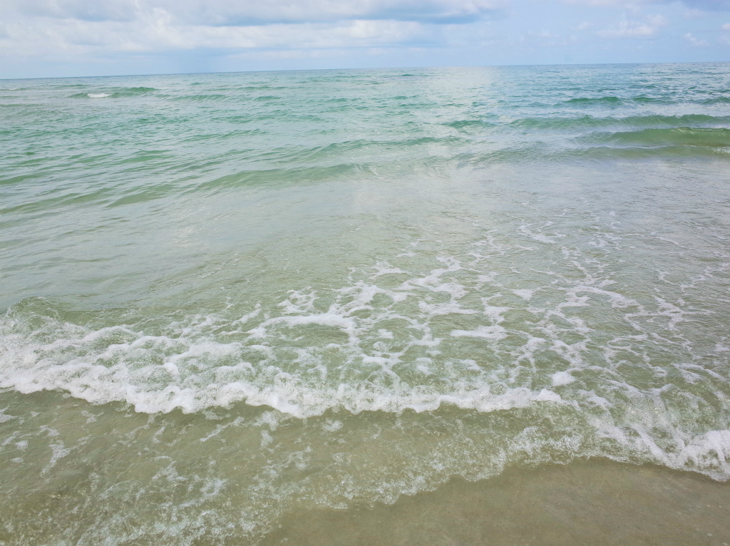 サイカオビーチの水質は悪くない♪