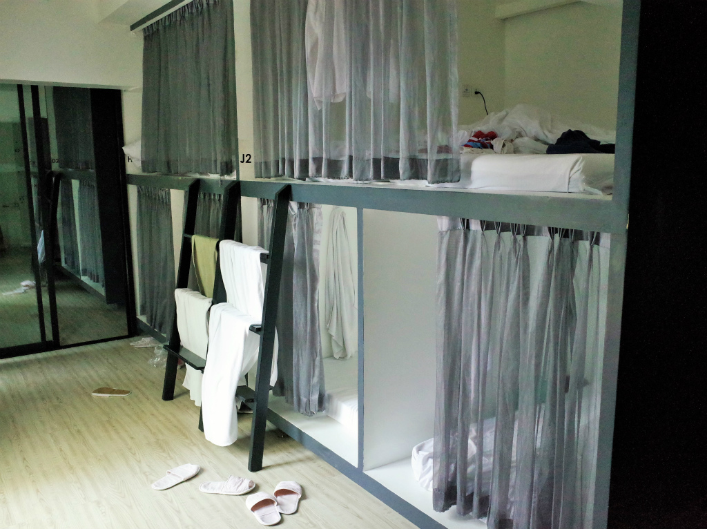 3HOWw Sukhumvitのカプセルドミトリー