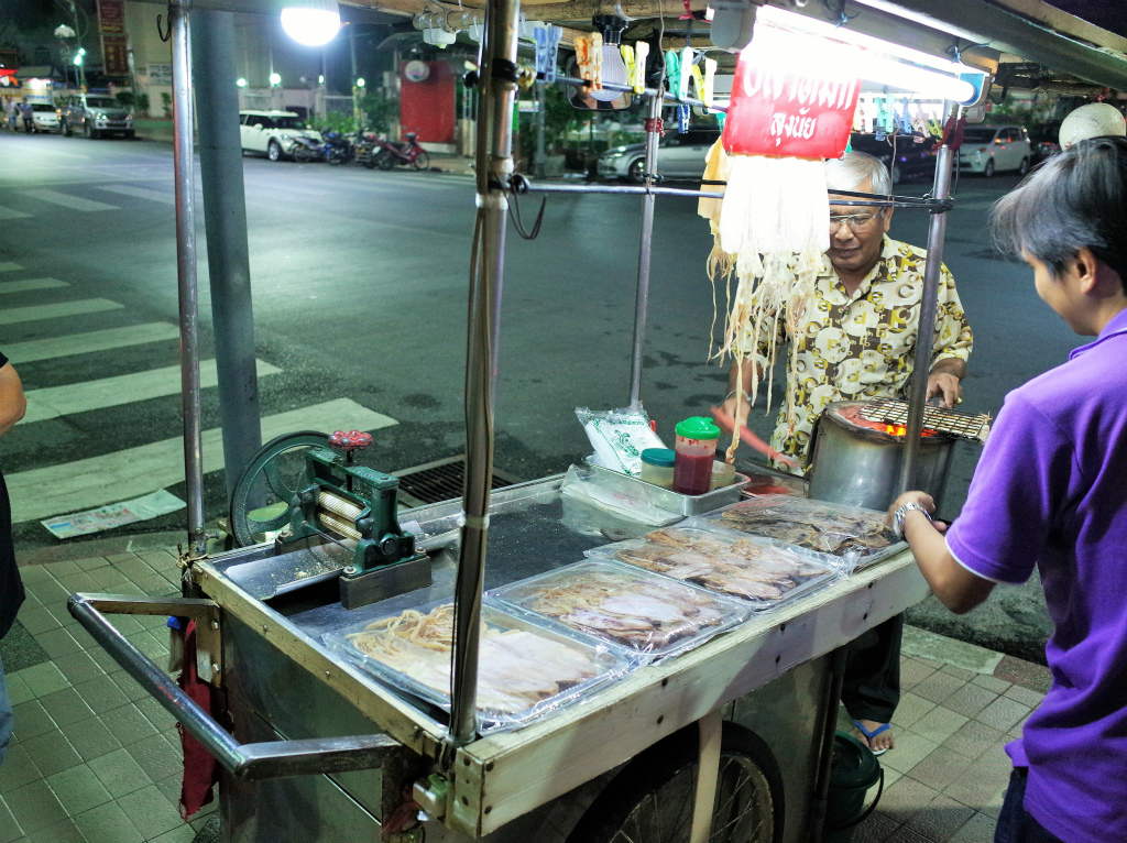 ハジャイのするめ屋台