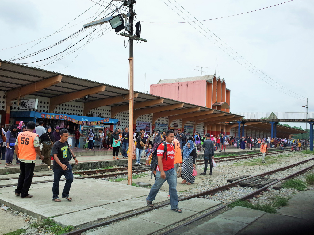 スンガイコロク駅