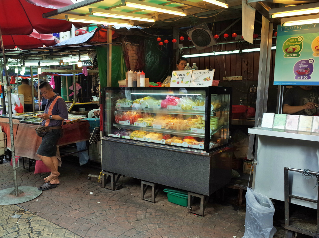 クアラルンプールの中華街の果物屋