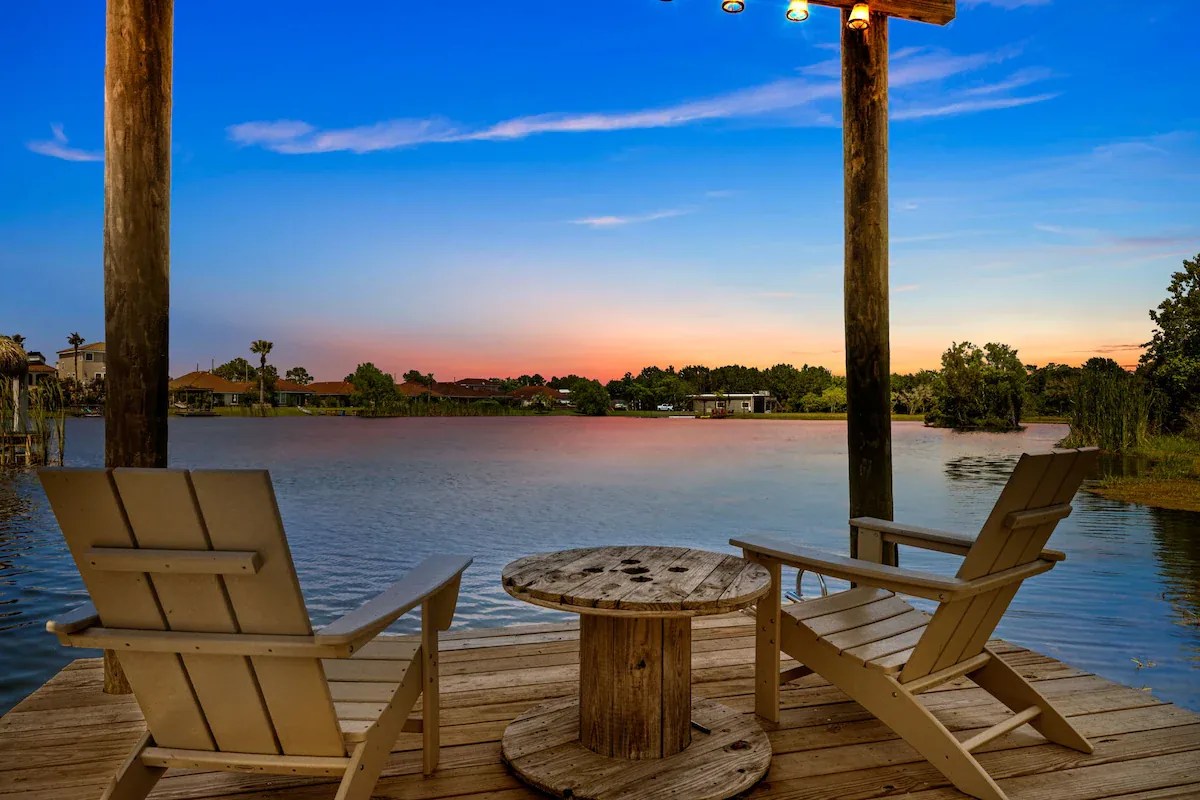 Exploring League City’s Historic District Through an Artist’s Lens