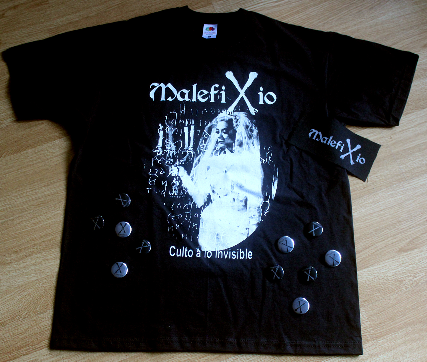 Malefixio Pack Camiseta Parche Chapa