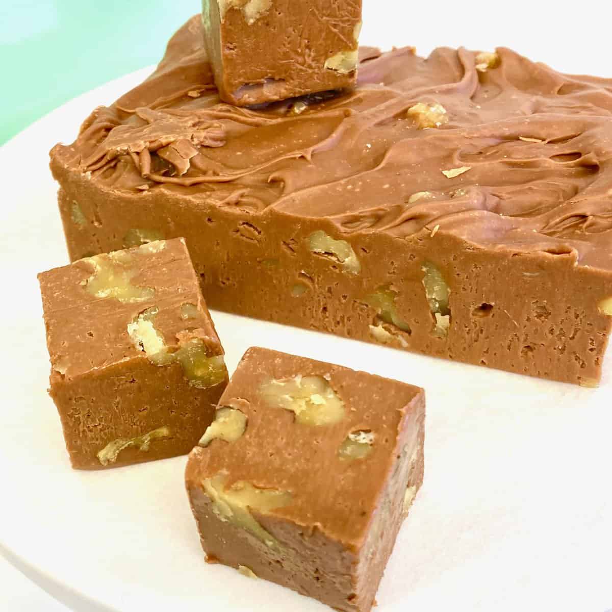 Chocolate Walnut Whipping Cream Fudge