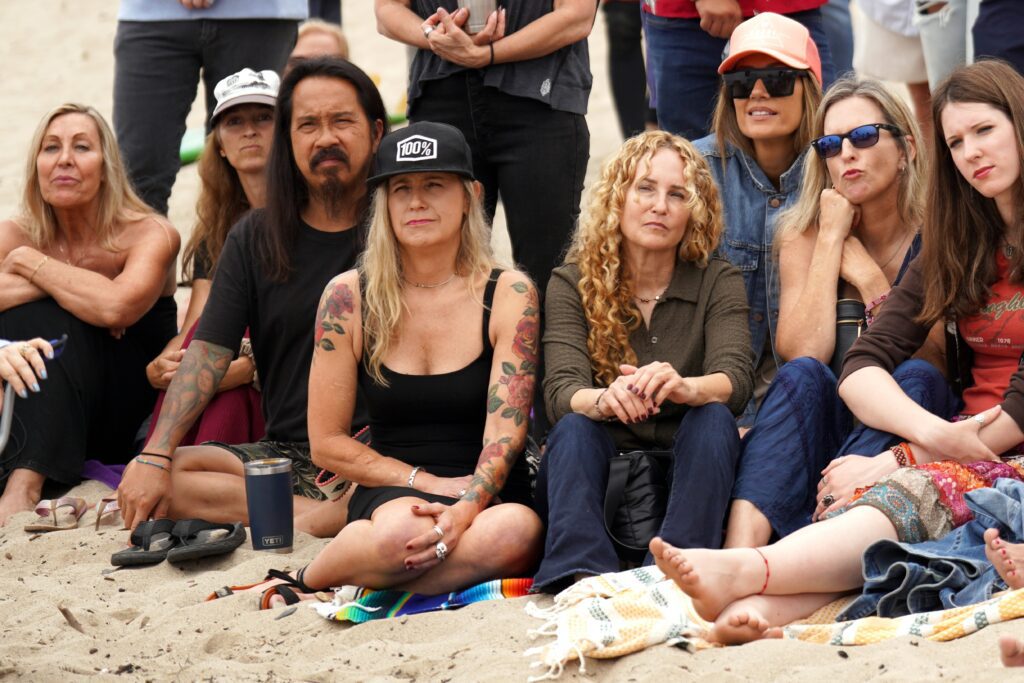 Malibuites say goodbye: Remembering Randy 'Crawdaddy' Miod 2025 Randy Craw Daddy Paddle Out DSC00785 2