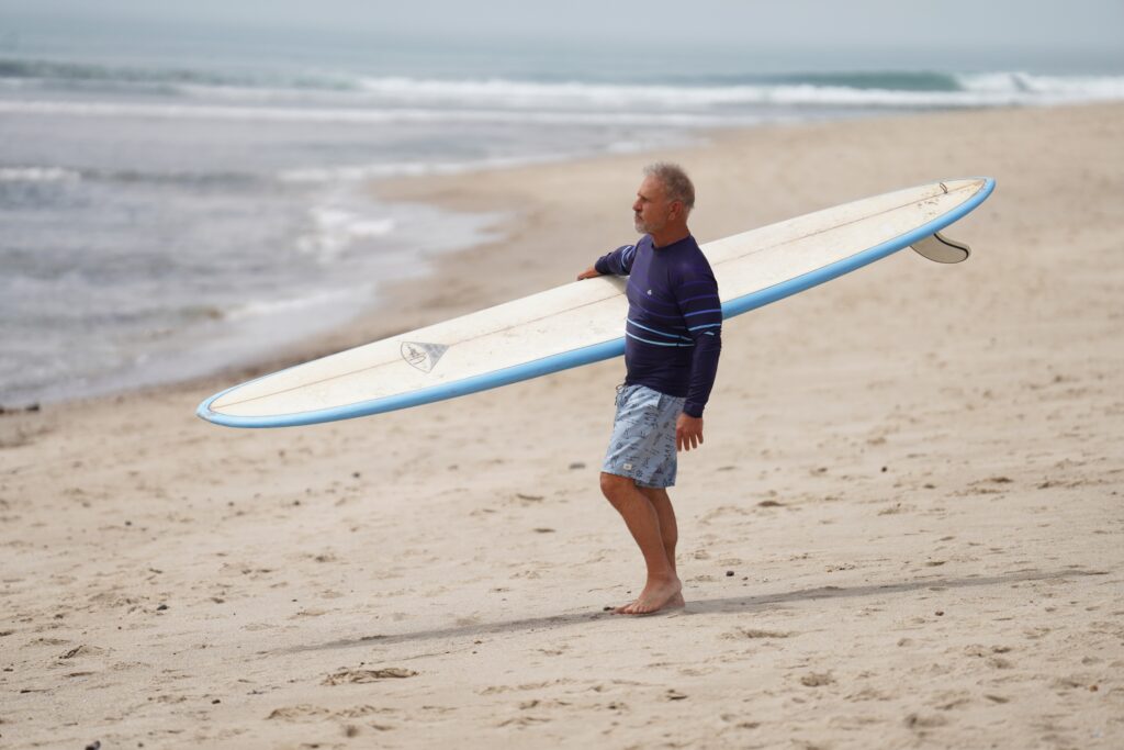 Malibuites say goodbye: Remembering Randy 'Crawdaddy' Miod 2025 Randy Craw Daddy Paddle Out DSC01334 Olan