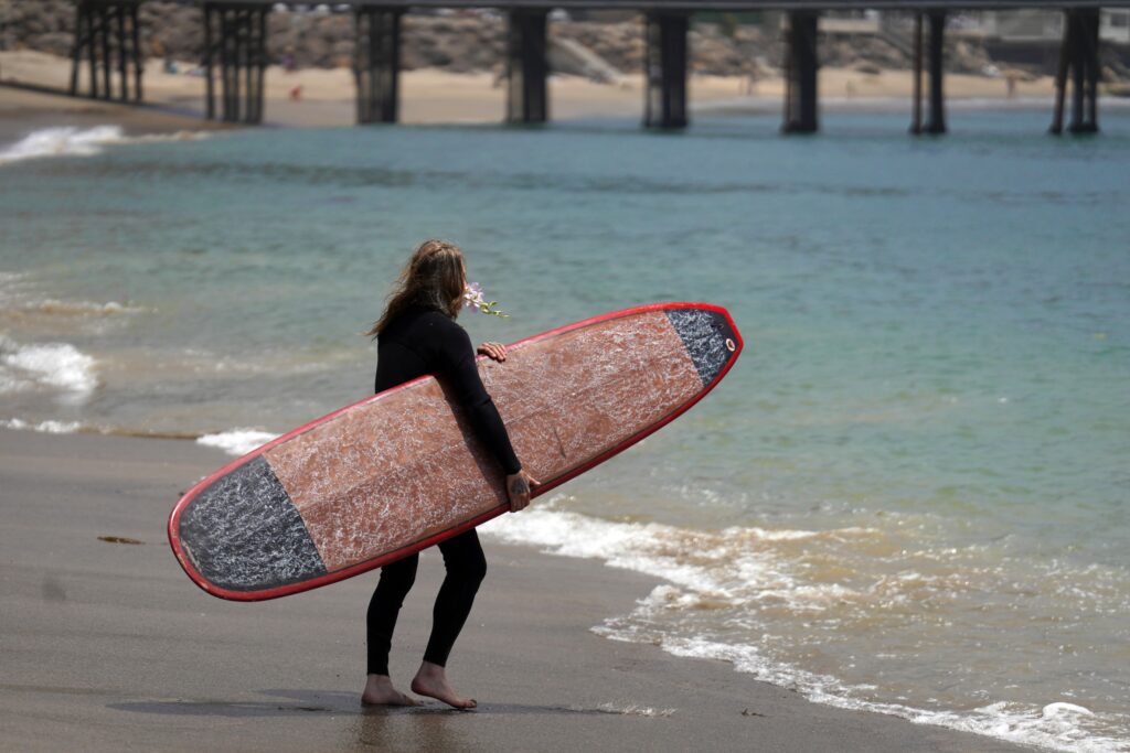 Malibuites say goodbye: Remembering Randy 'Crawdaddy' Miod 2025 Randy Craw Daddy Paddle Out DSC01409 2