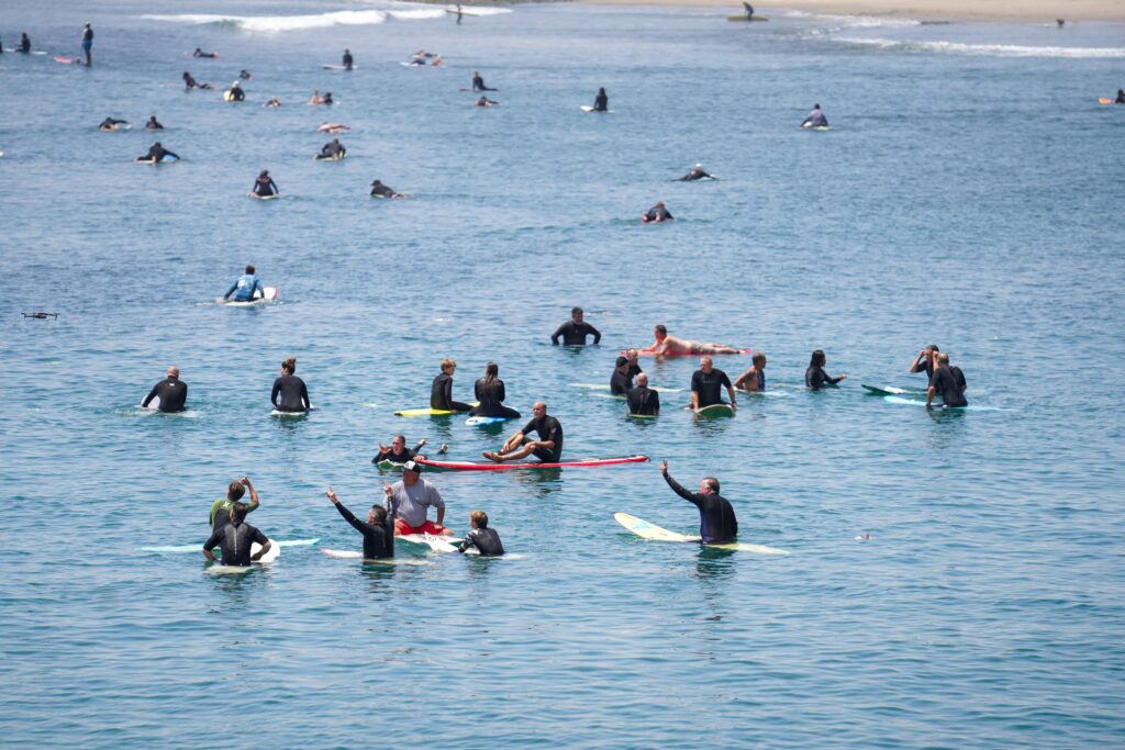 Malibuites say goodbye: Remembering Randy 'Crawdaddy' Miod 2025 Randy Craw Daddy Paddle Out DSC01478 2