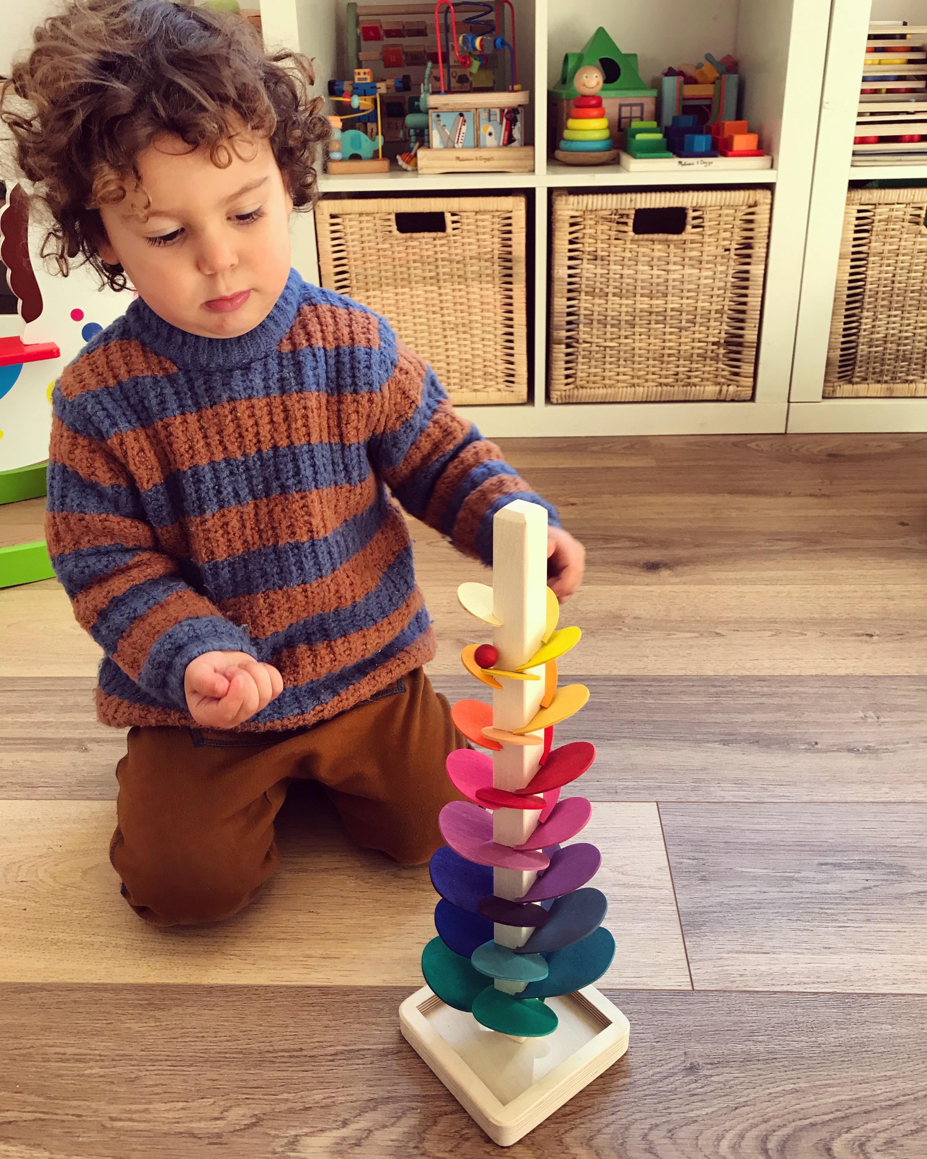 giochi, ecologici, ecologia, sostenibili, legno, waldorf, montessori, cameretta, giocattoli, bambini, vegan, usato, riciclo, famiglia, mama rainbow, ecofriendly, no plastic