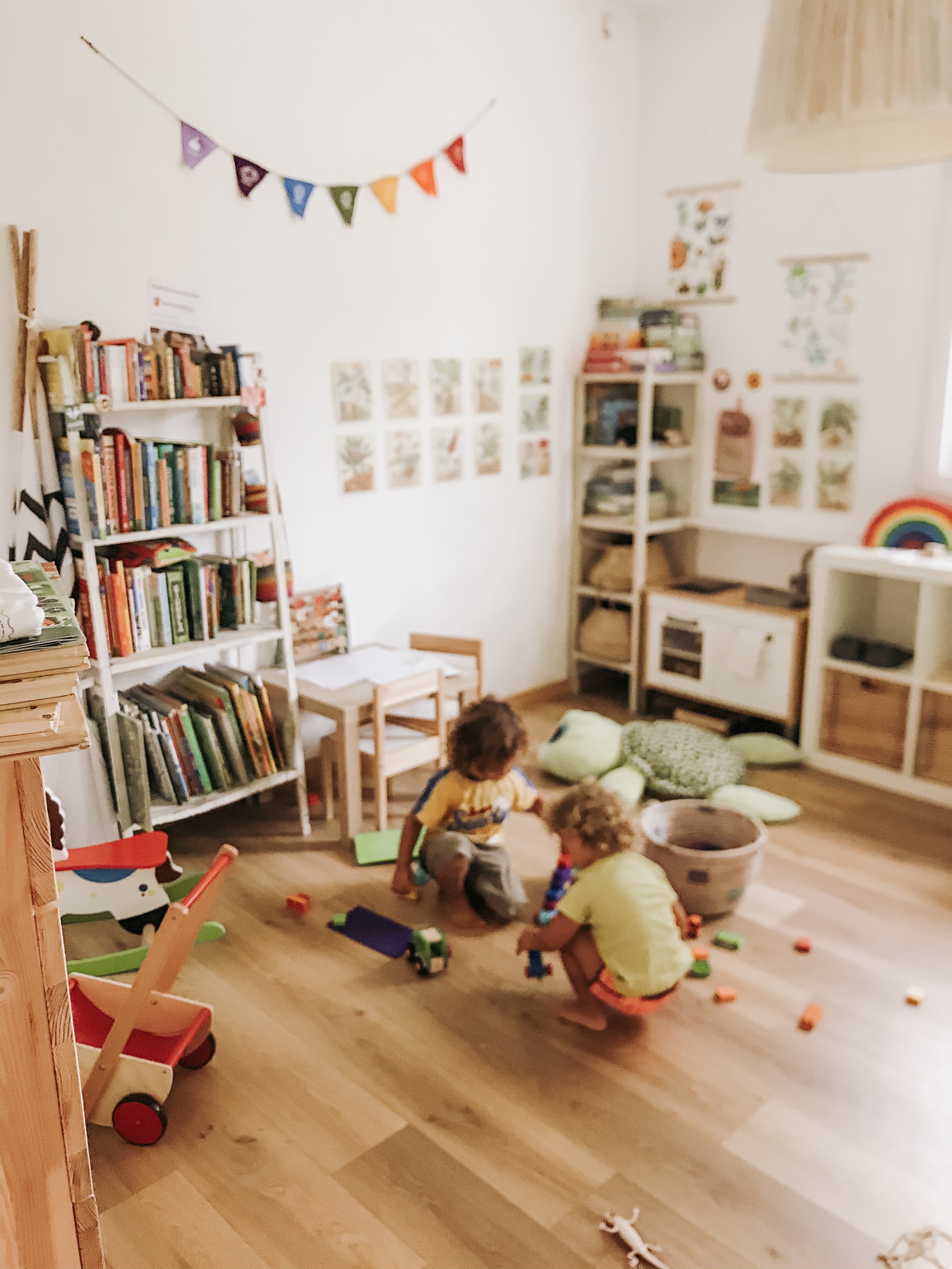 homeschooling, imparare, crescere, educare, waldorf, montessori, natura, libertà, emozioni, crescere, famiglia, bambini, istruzione, educare, scuola, casa, autonomia, vegan,