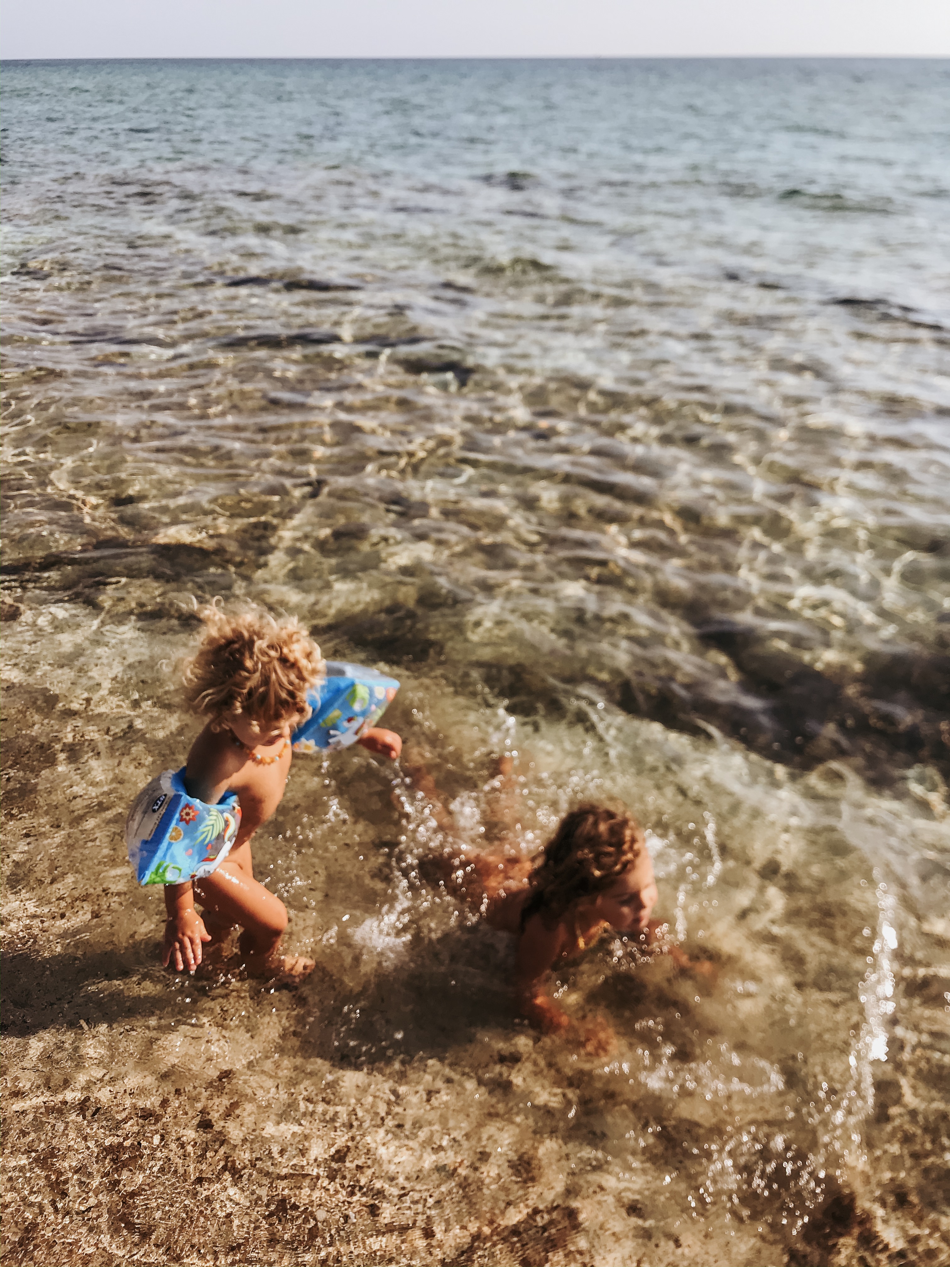 homeschooling, imparare, crescere, educare, waldorf, montessori, natura, libertà, emozioni, crescere, famiglia, bambini, istruzione, educare, scuola, casa, autonomia, vegan,