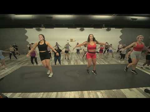 “SUPER FREAKY Girl” BY Nicki Minaj – Dance Fitness With Jessica