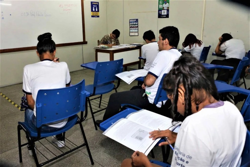 Novo sistema de distribuição de cotas da UEA é aprovado na ALE