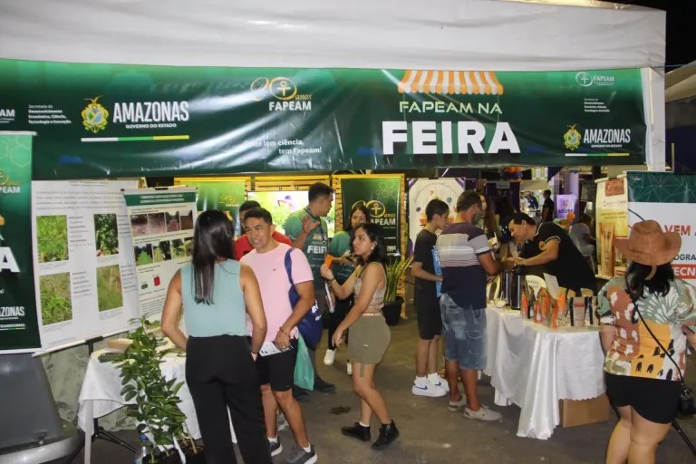 Pesquisa sobre manejo e boas práticas de cultivo de citros no Amazonas é apresentada na ação “Fapeam na Feira”