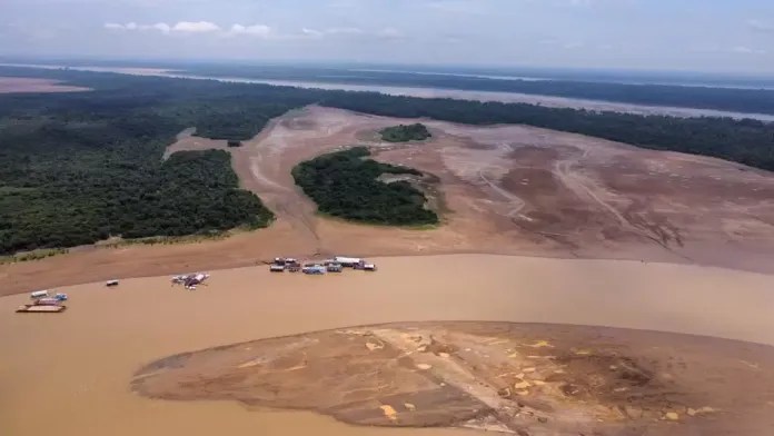 Estiagem se agrava no Amazonas e Rio Negro tem nova mínima histórica