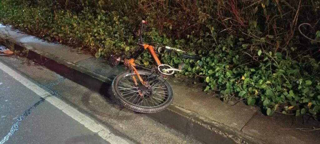 ciclista é brutalmente atropelado