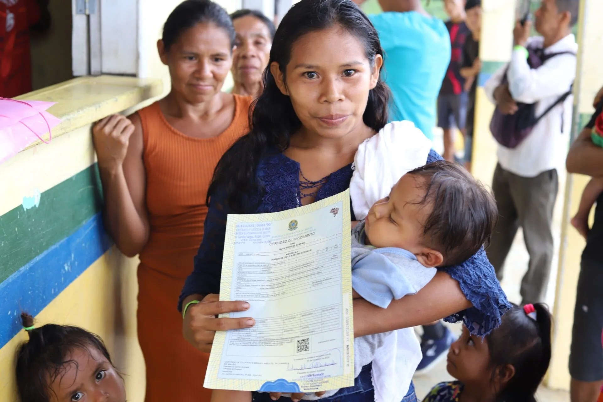 indígenas Sateré-Mawé