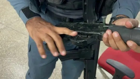 Ex-militar é preso por fabricar e vender armas na zona leste de Manaus