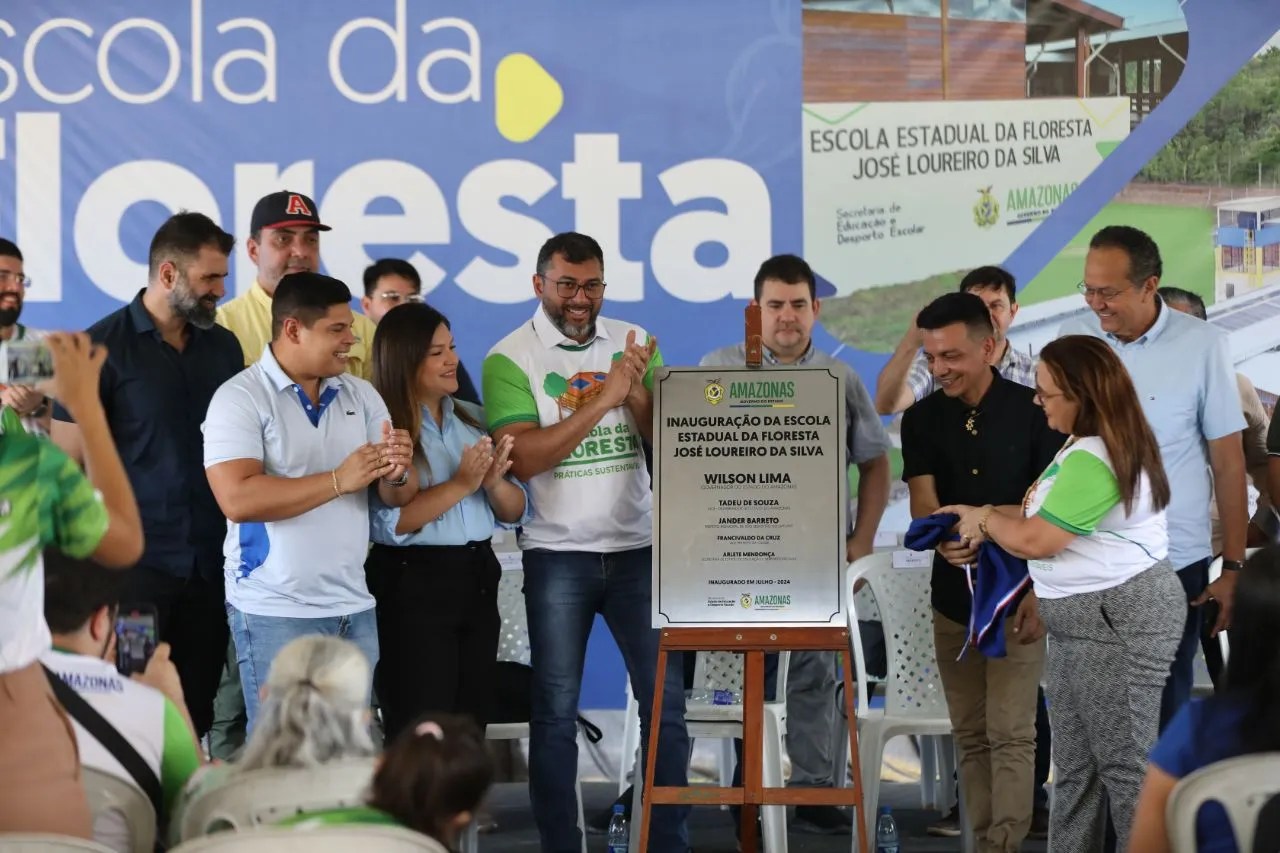 Wilson Lima inaugura 1ª Escola da Floresta na RDS
