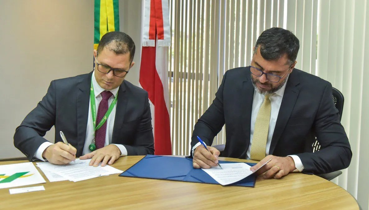 Wilson Lima assina protocolo