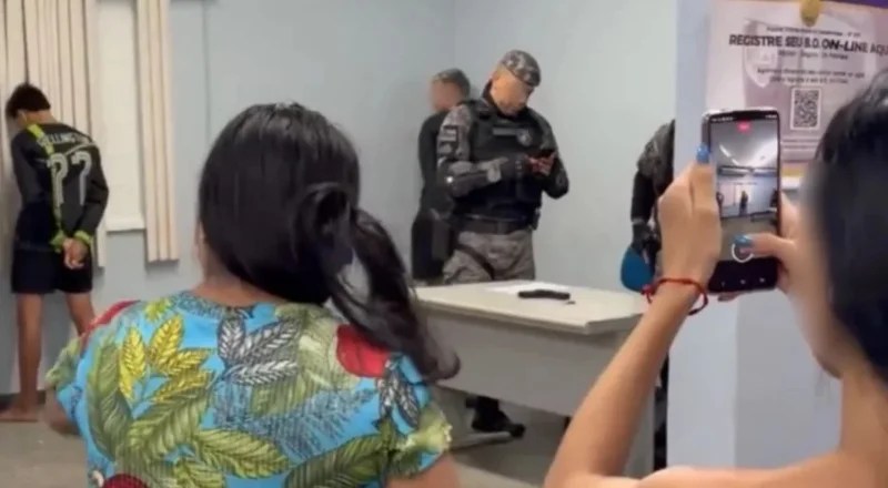 Mãe se revolta ao descobrir que filho de 15 anos estaria envolvido em assaltos na Zona Norte de Manaus