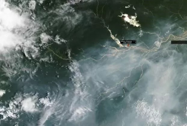 Nasa registra fumaça de queimadas no Amazonas vista do espaço