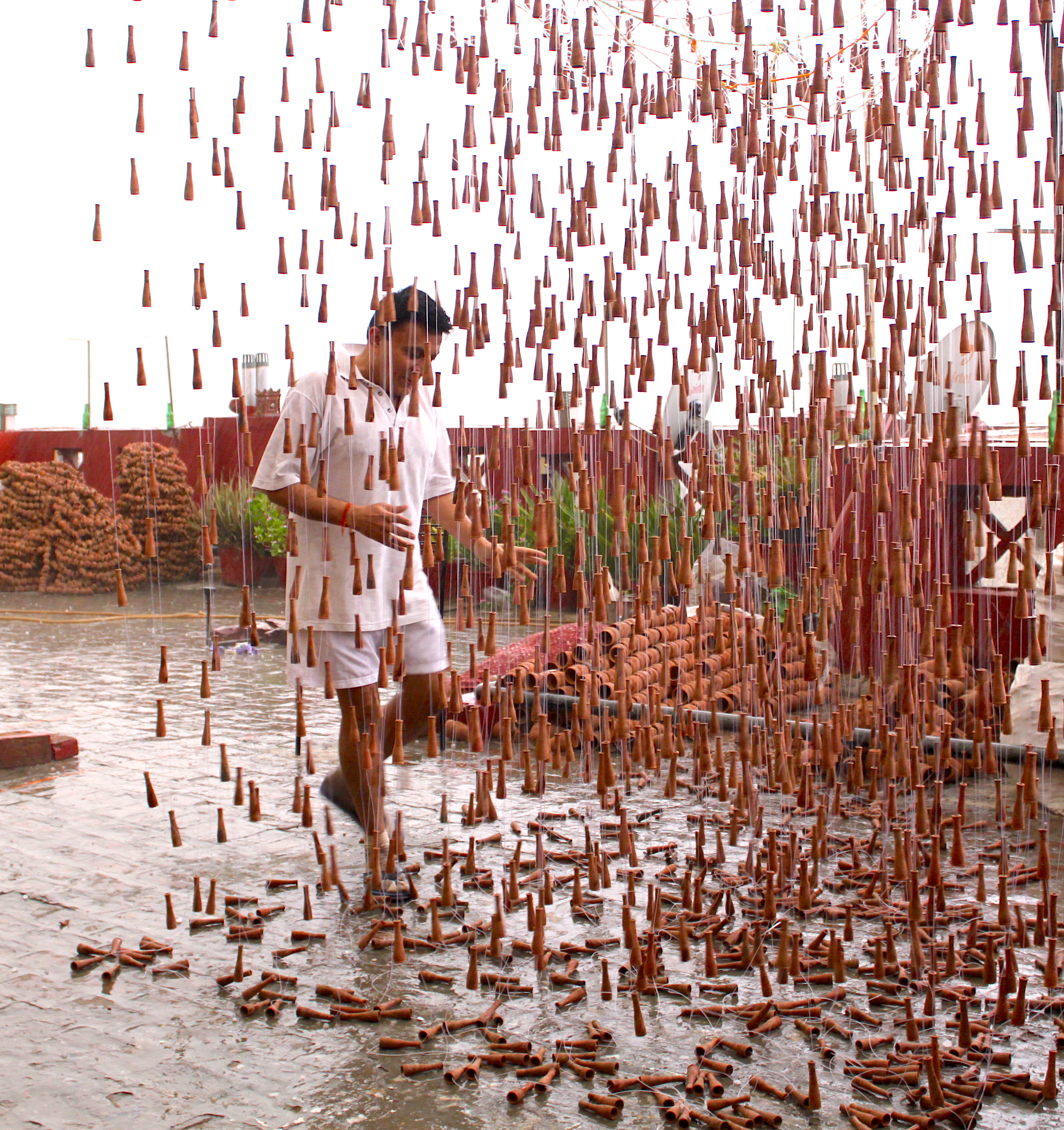 Manav Gupta, manav gupta rain, rain art, manav gupta, gupta artist, indian art, gupta indian art, gupta indian artist, manav gupta artist, installations, manav gupta installations, gupta installations, rain, art for earth, arth art for earth by manav gupta, arth by manav gupta,