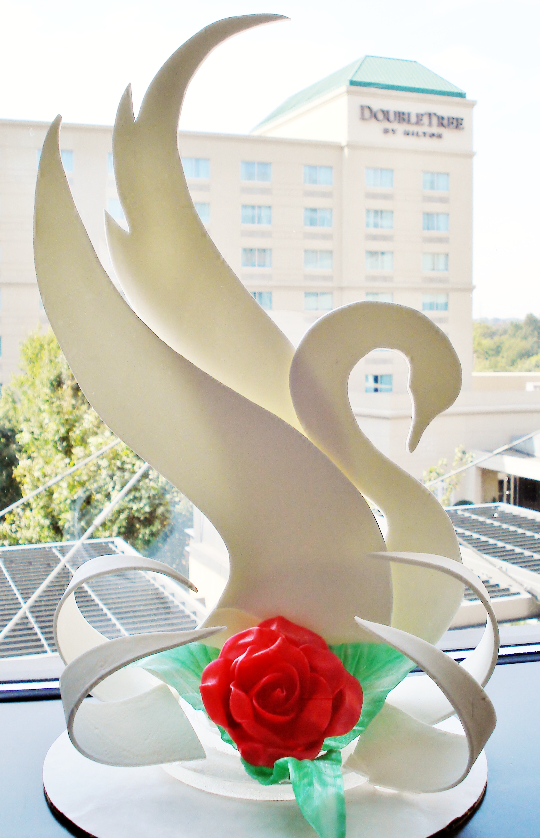 Pastillage Swan Showpiece