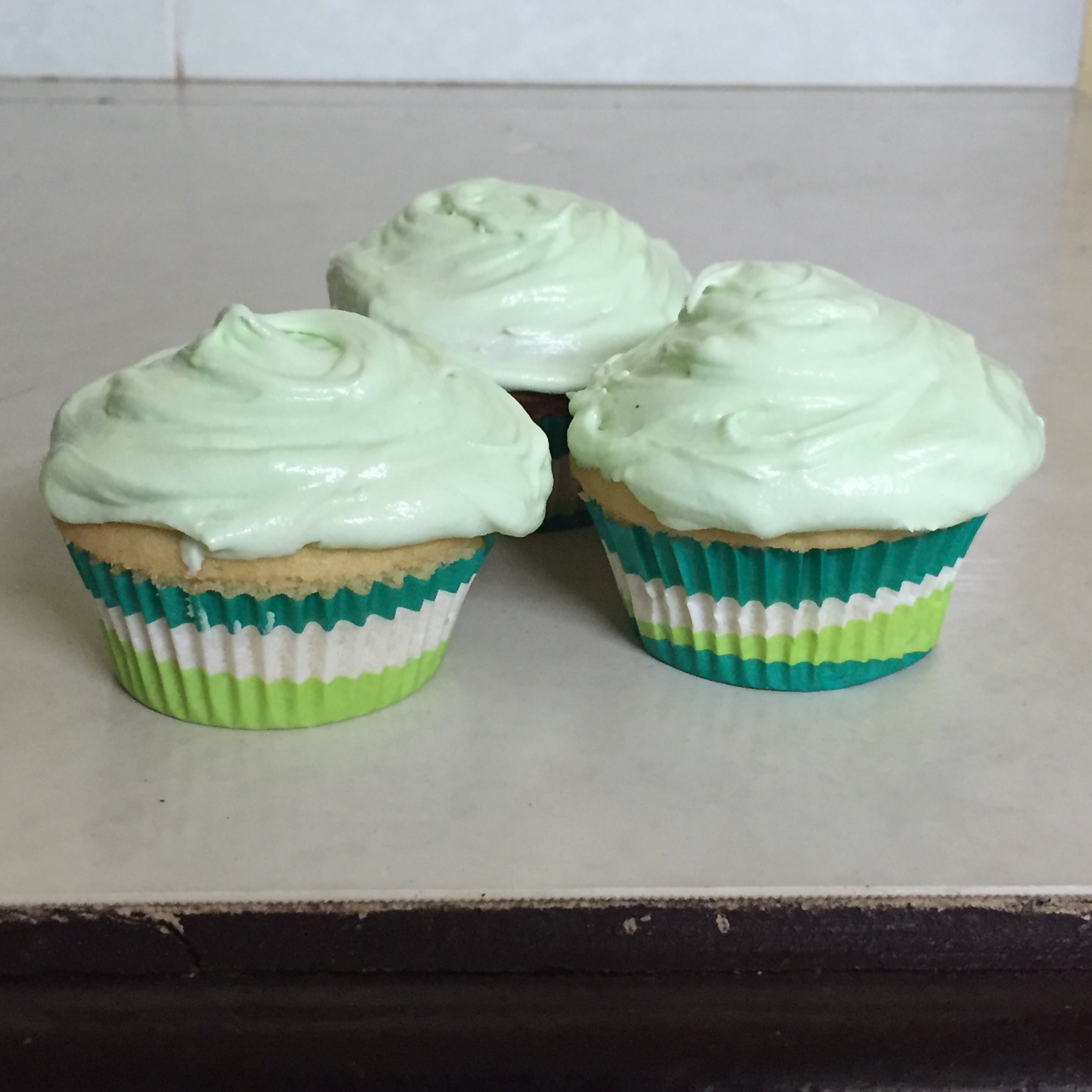 Lime and coconut cupcakes