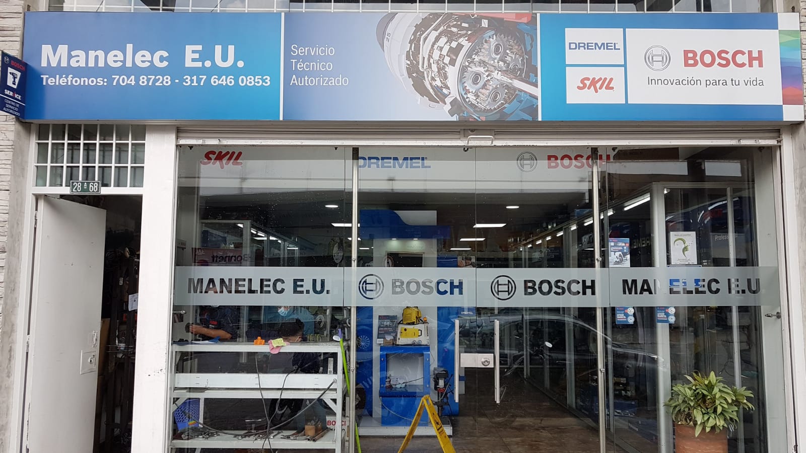 Manelec E.U. Mantenimientos Electricos