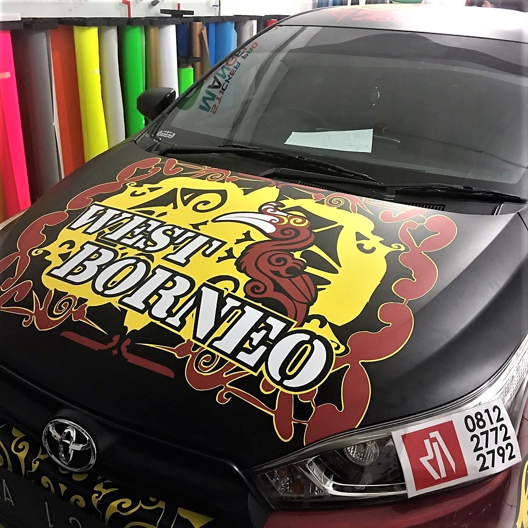 cutting stiker mobil yaris