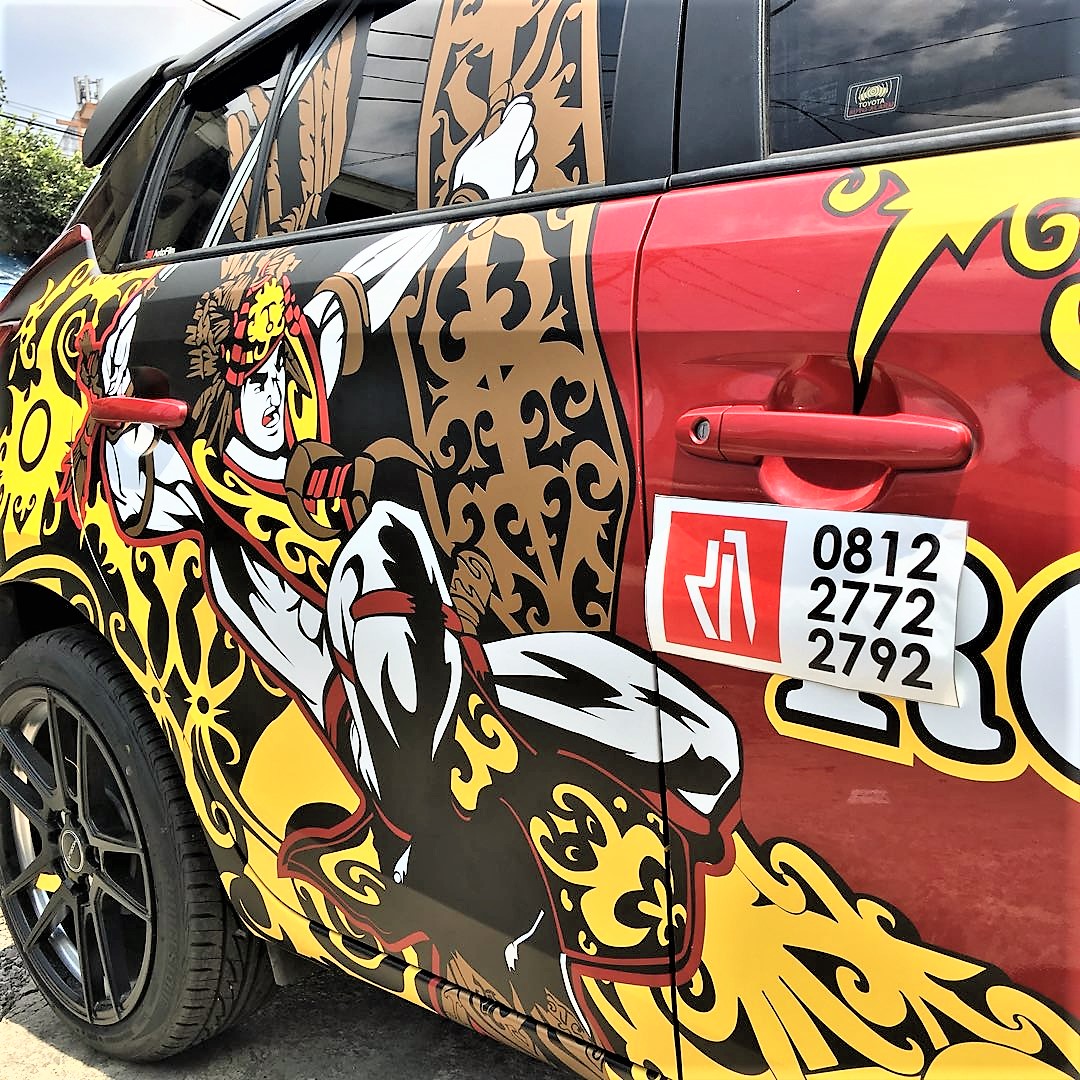 cutting stiker mobil yaris tibal dayak | 081227722792