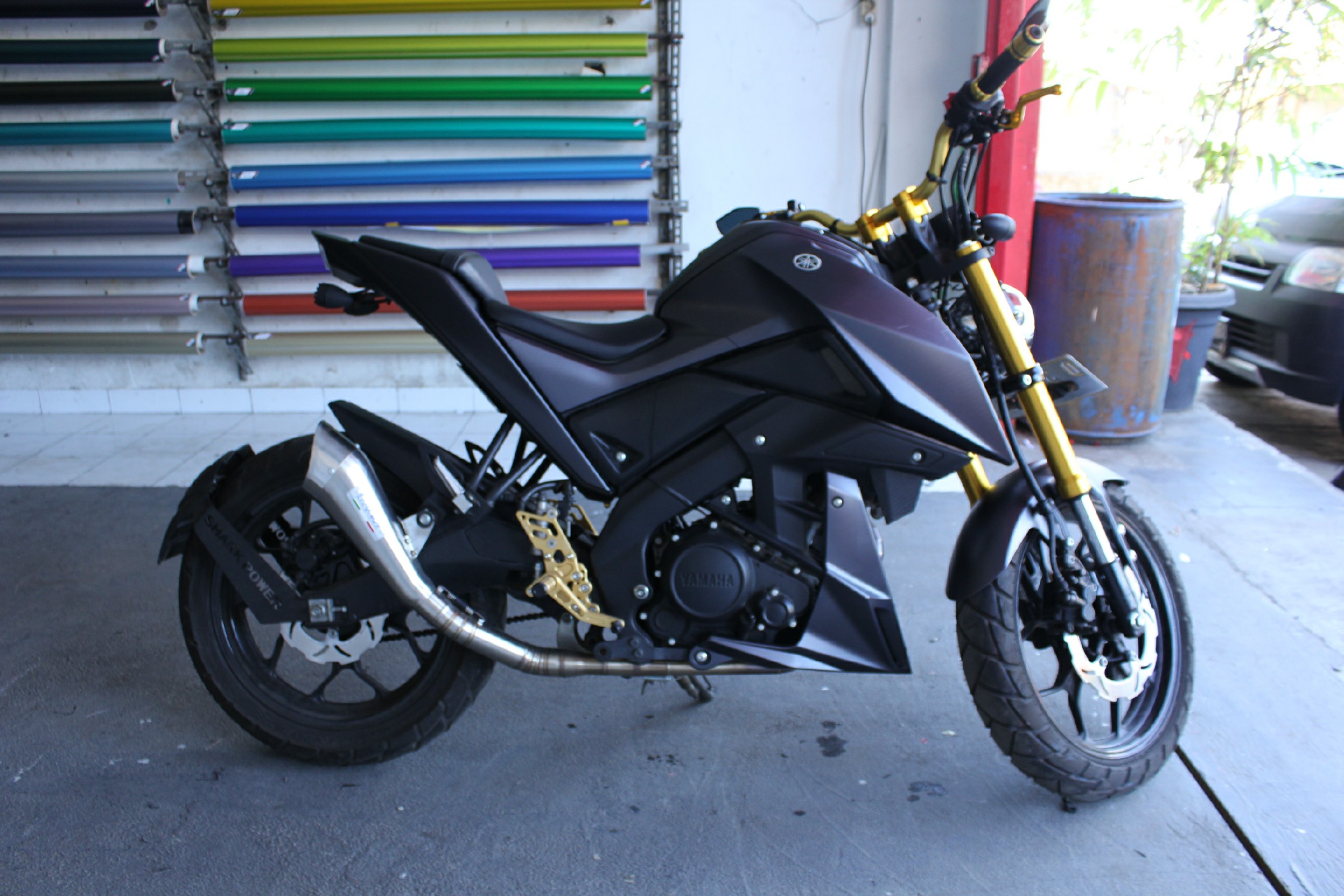 xabre fullbody hardcoal metallic matte rs premium sticker mangele stiker mobil motor bandung