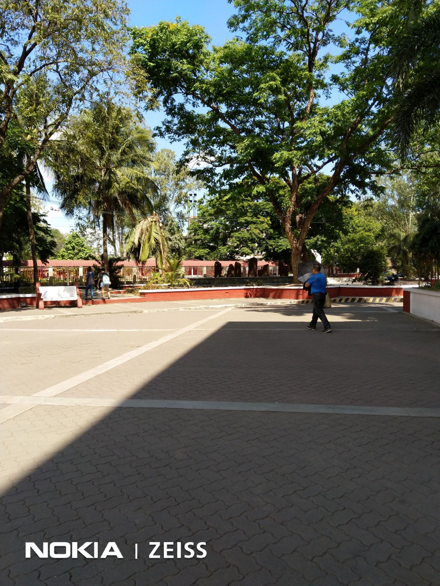 Nokia 7 plus vs Huawei Mate 20 Pro Camera Comparison