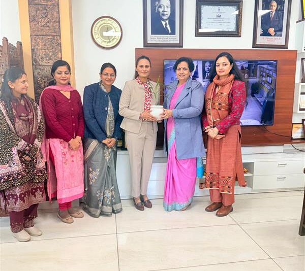 Maninder Kaur Panesar Shares Sales & Marketing Strategies at MCM Workshop