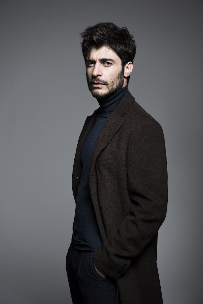 03/03/2022 · «noi», lino guanciale torna in tv aspettando ricciardi: Behind The Mask Of Lino Guanciale Man In Town