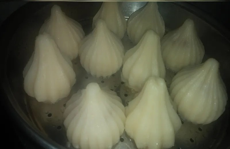 Steamed Modaks