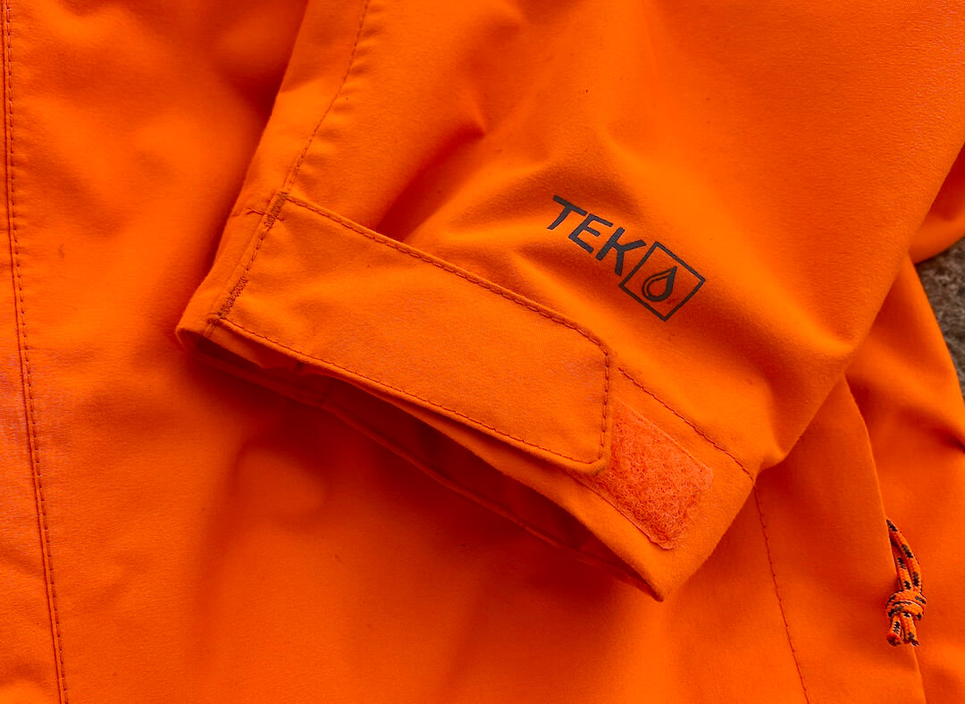 This photo shows the adjustable sleeve cuff on the L.L.Bean Northwoods Rain Jacket.