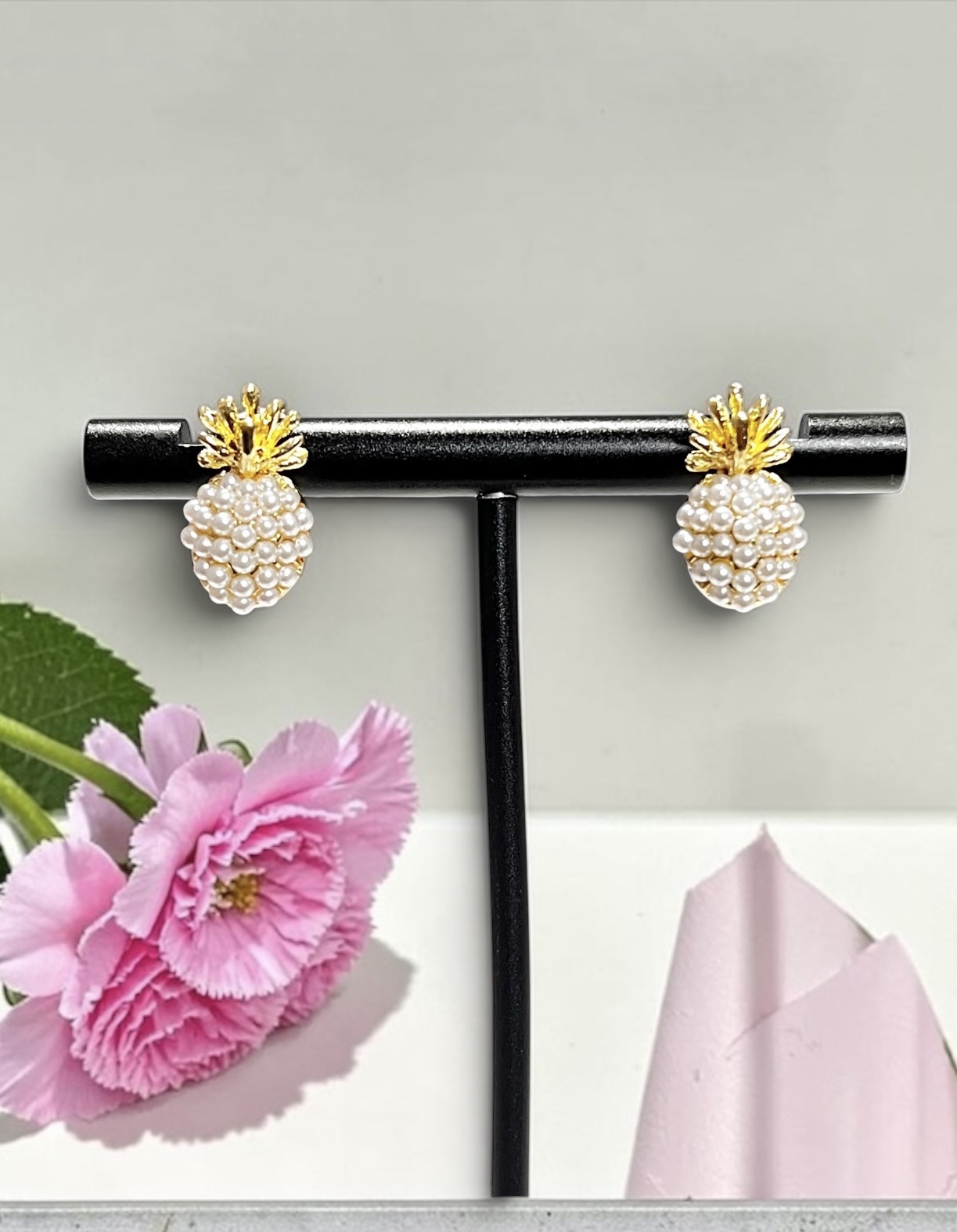 Chic Pineapple Studs