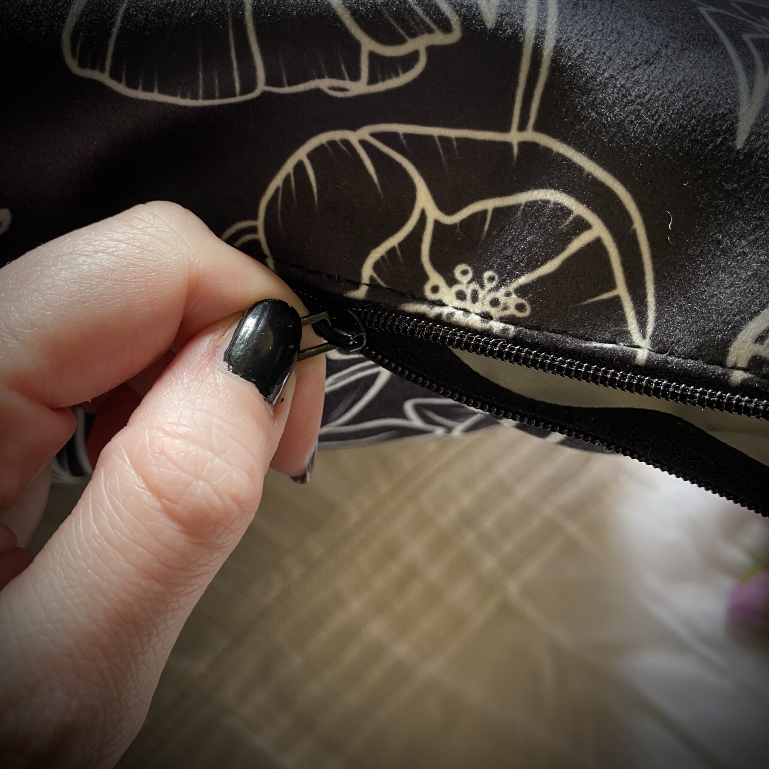 Nuit Mortelle. Housse de coussin – Image 4