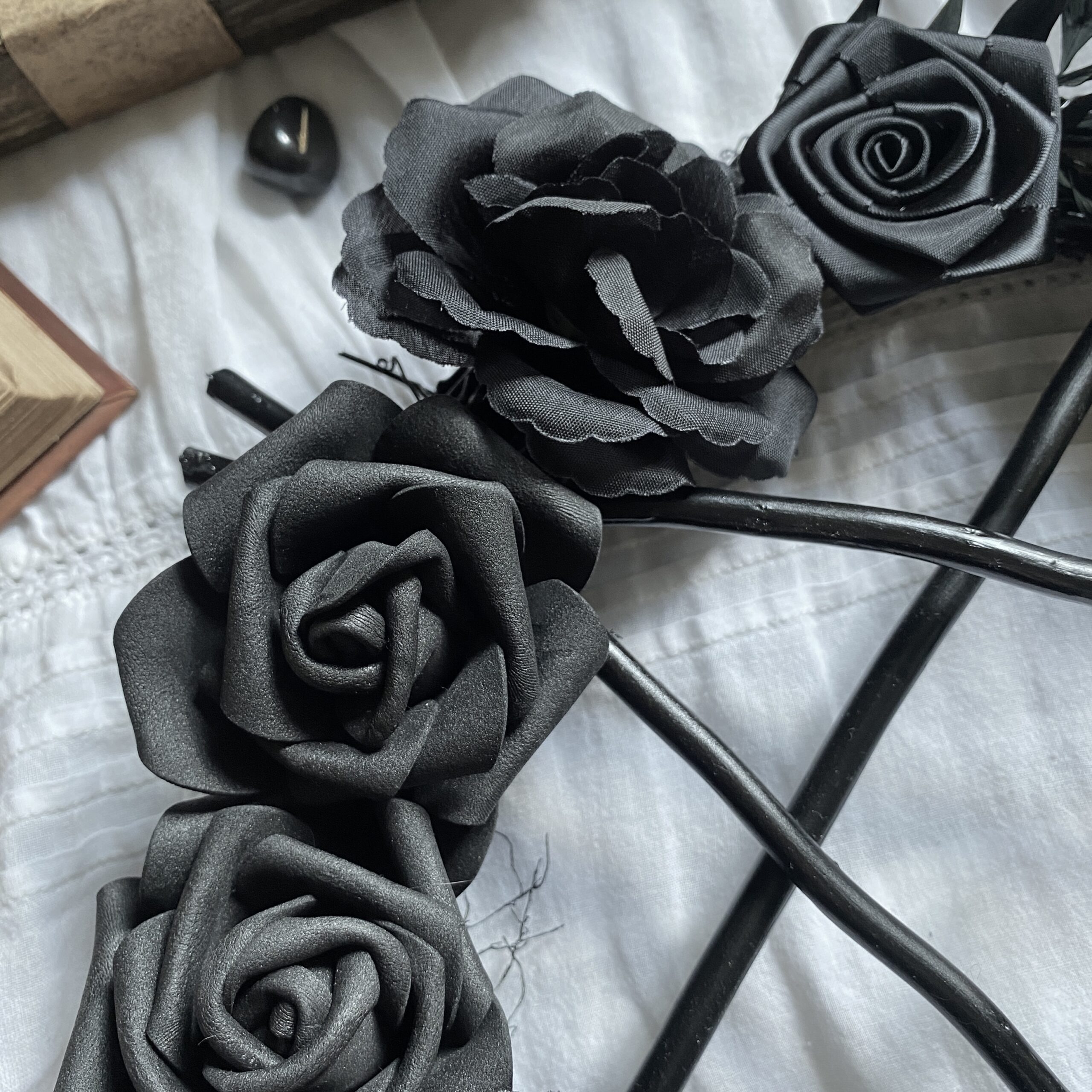 Mercredi. Pentacle couronne. Pièce unique – Image 3