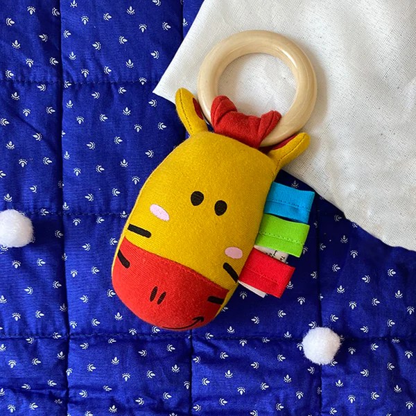 Shumee Baby Giraffe Rattle And Teether