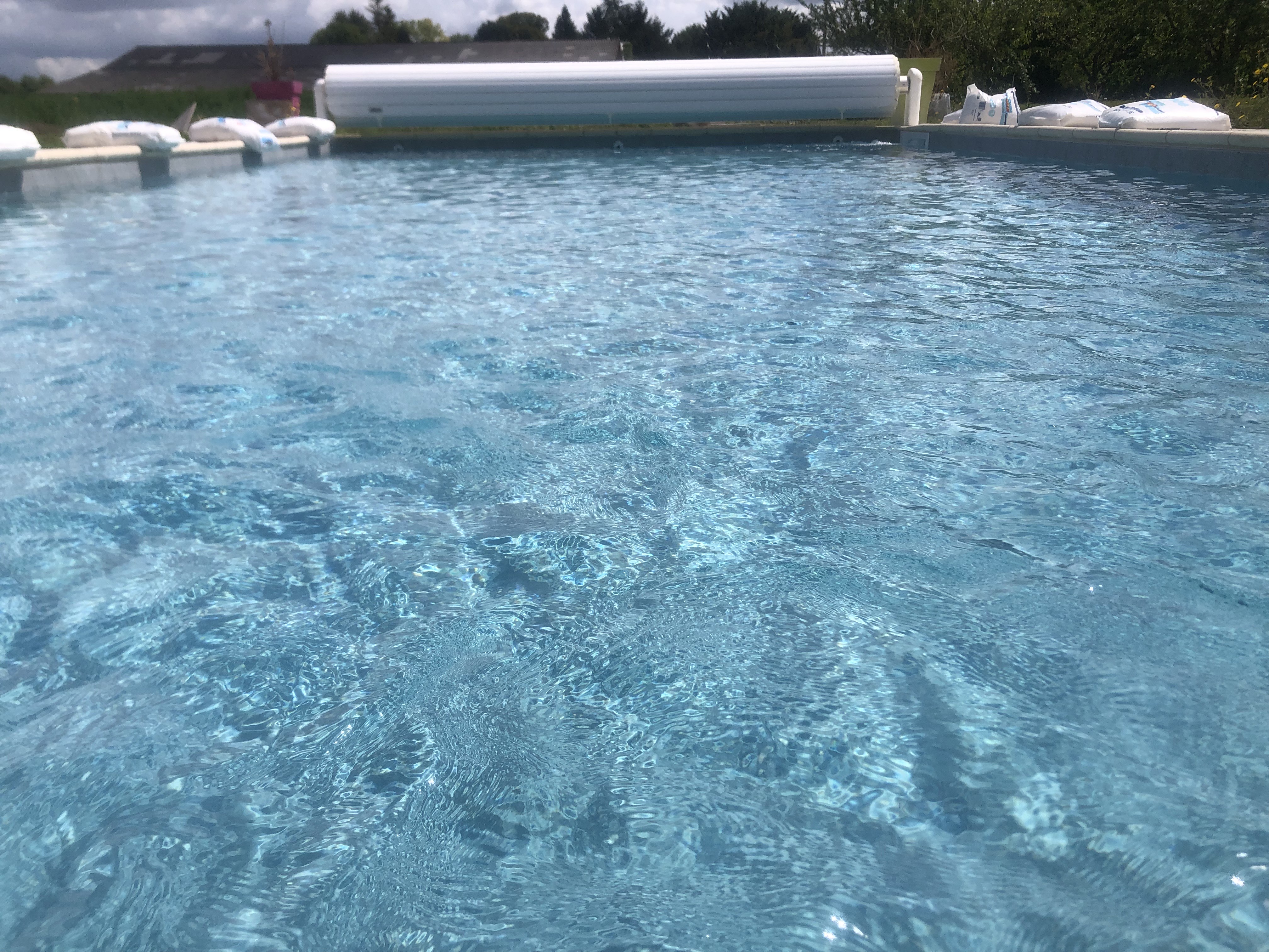 Entreprise artisanale basée à Randan (63), nous accompagnons particuliers et professionnels dans leurs projets de maçonnerie, piscines et aménagements extérieurs. Intervention à Randan, Clermont-Ferrand, Montluçon et alentours.