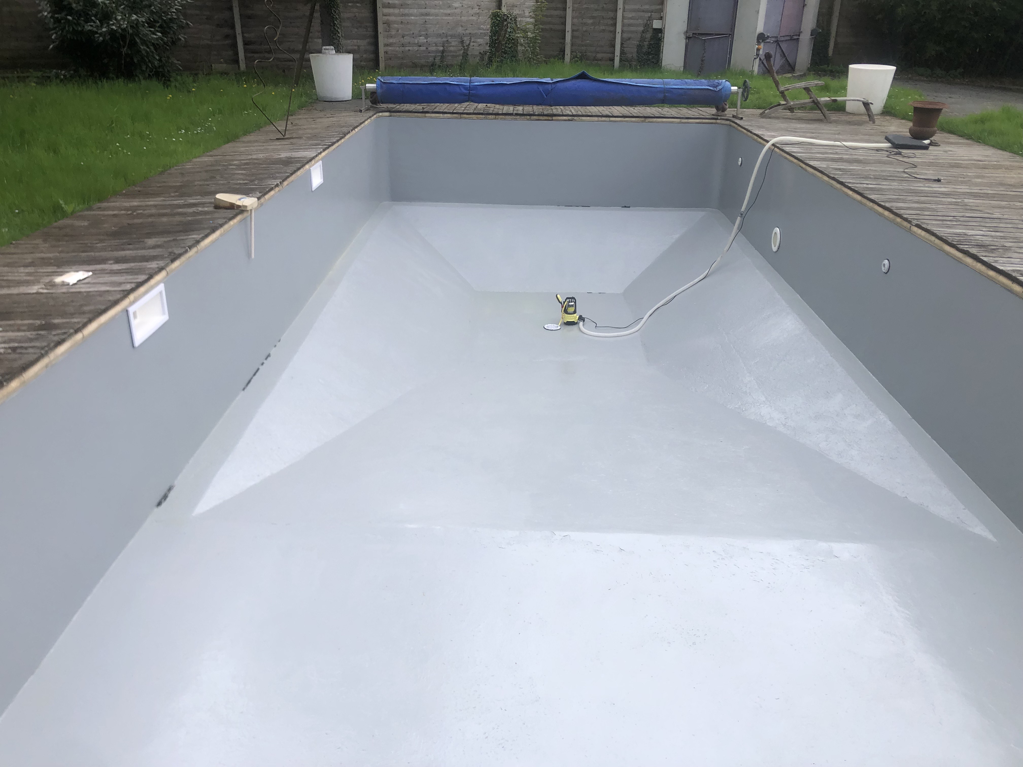 Entreprise artisanale basée à Randan (63), nous accompagnons particuliers et professionnels dans leurs projets de maçonnerie, piscines et aménagements extérieurs. Intervention à Randan, Clermont-Ferrand, Montluçon et alentours.