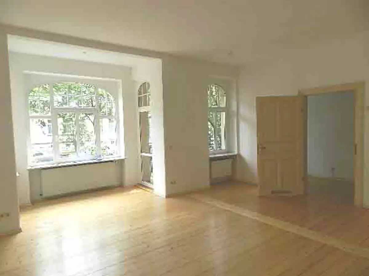 1,00 € die helle, sanierte altbauwohnung mit charme begeistert durch einen 10 . Wohnung Erfurt Geschwister Scholl StraÃe - Test 7
