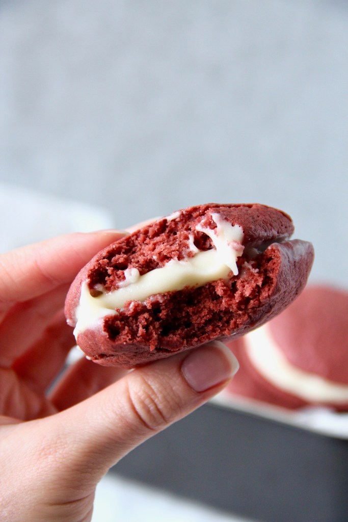 Red velvet Nutella whoopie pie - The best red velvet Nutella cookies paired with a cream cheese filling! | mapleetchocolat.com