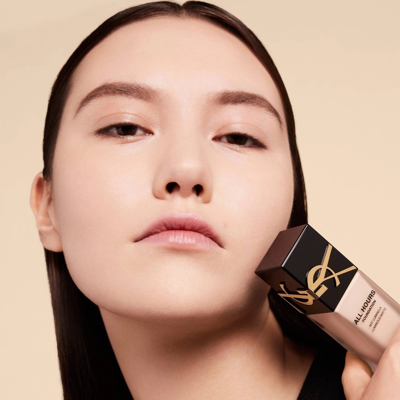 Yves Saint Laurent All Hours Foundation Color: LN4 - Light