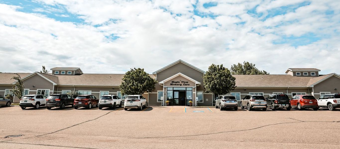MapleViewMinot-Exterior