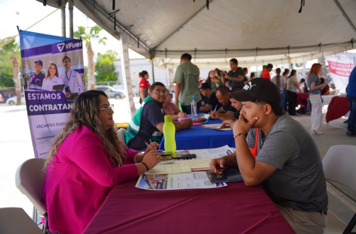 Acercan oportunidades laborales a familias de la colonia Concordia