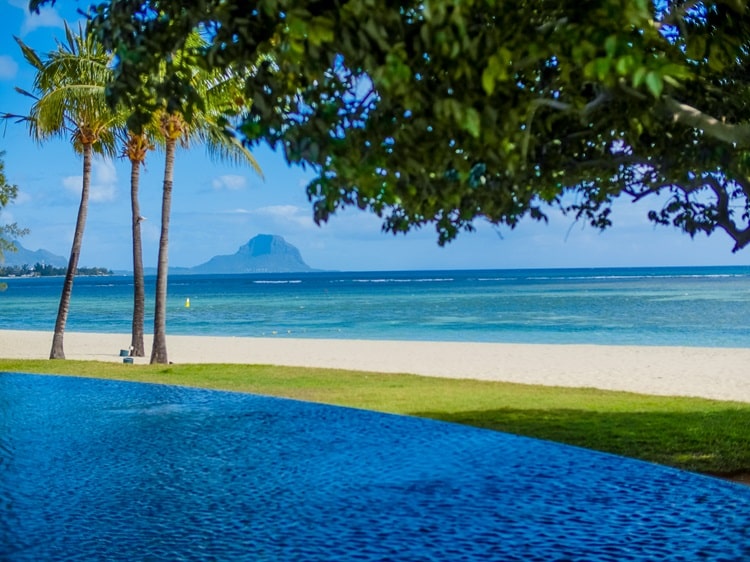 Maradiva private beach at Wolmar, Flic en Flac